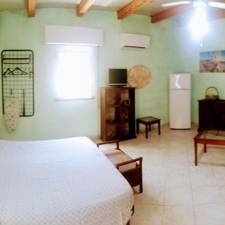 Casa Degli Oleandri Hotel Alcamo Bagian luar foto